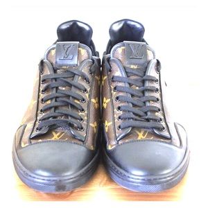 Auth Louis Vuitton Black Monogram Macassar